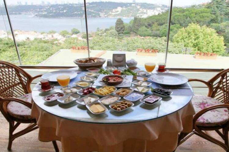 Guzelcehisar Cafe Restaurant Anadolu Hisari Merkez Istanbul